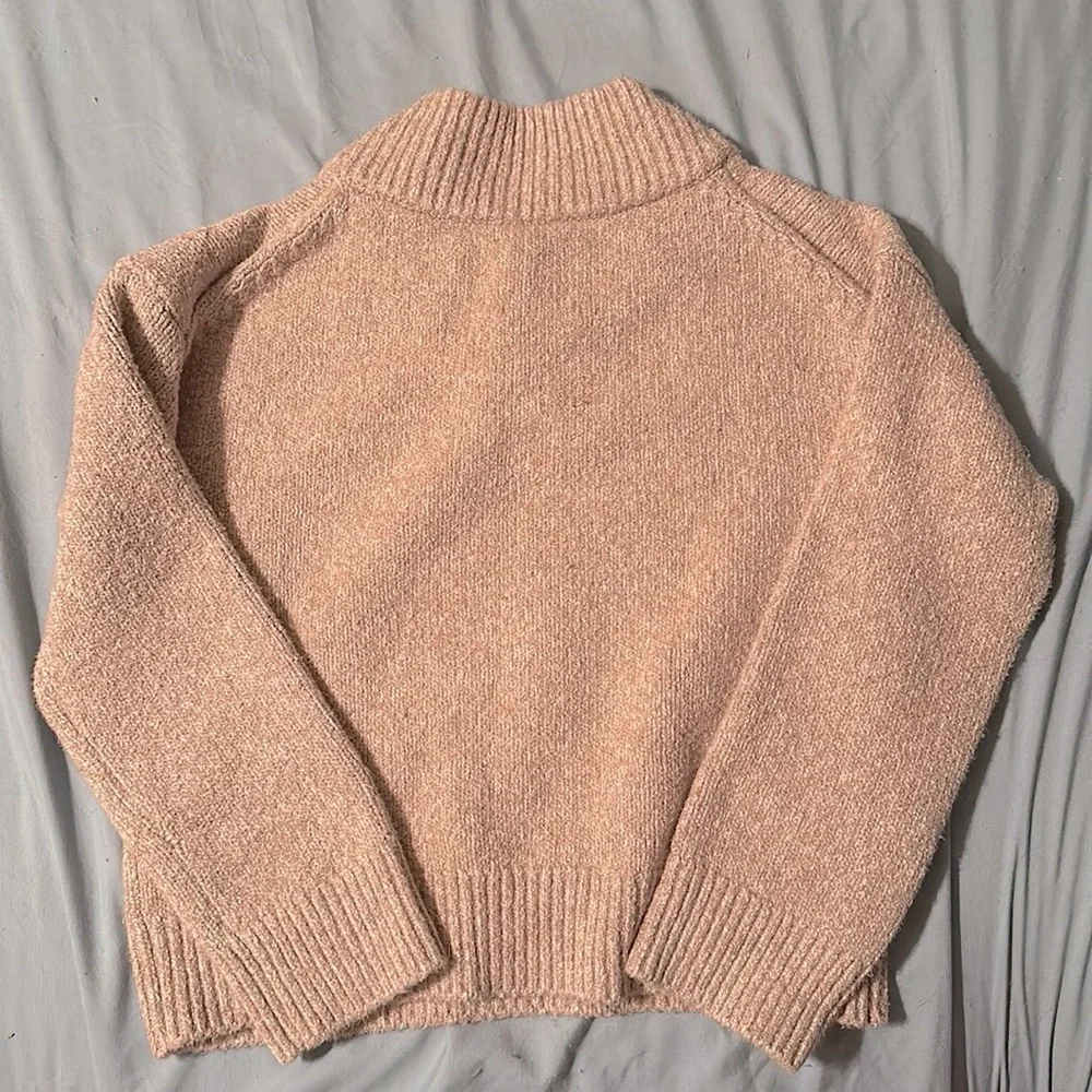 Abercrombie Textural V-Neck Sweater